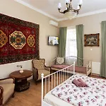 Nocleg ze śniadaniem Ester's 3*