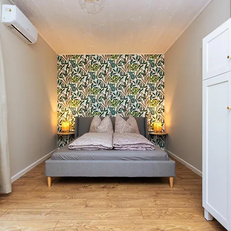 Bed & Breakfast Ester's 3*