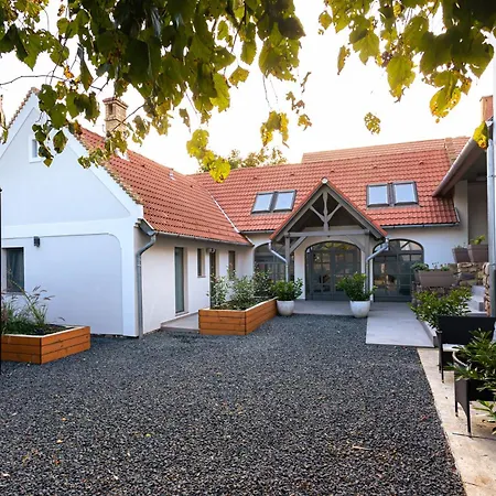 Ester's Panzió
