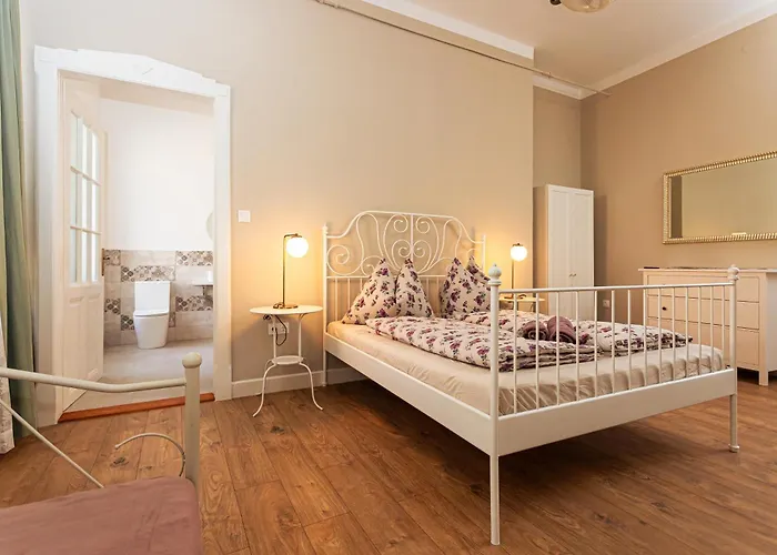 Alojamento de Acomodação e Pequeno-almoço Ester's